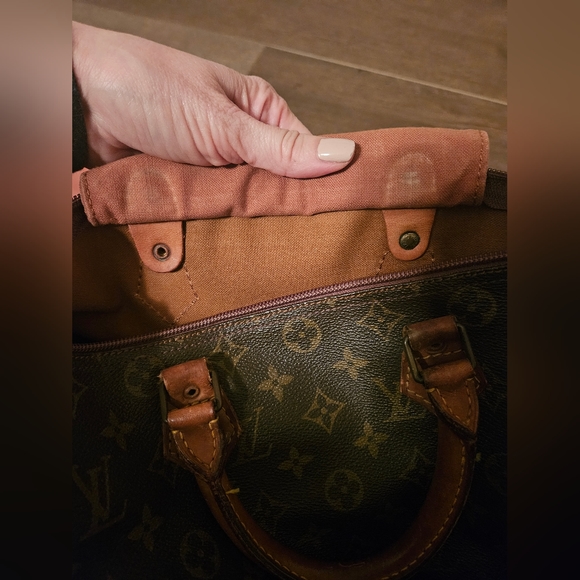 Louis Vuitton Monogram Speedy 30 - Picture 12 of 17